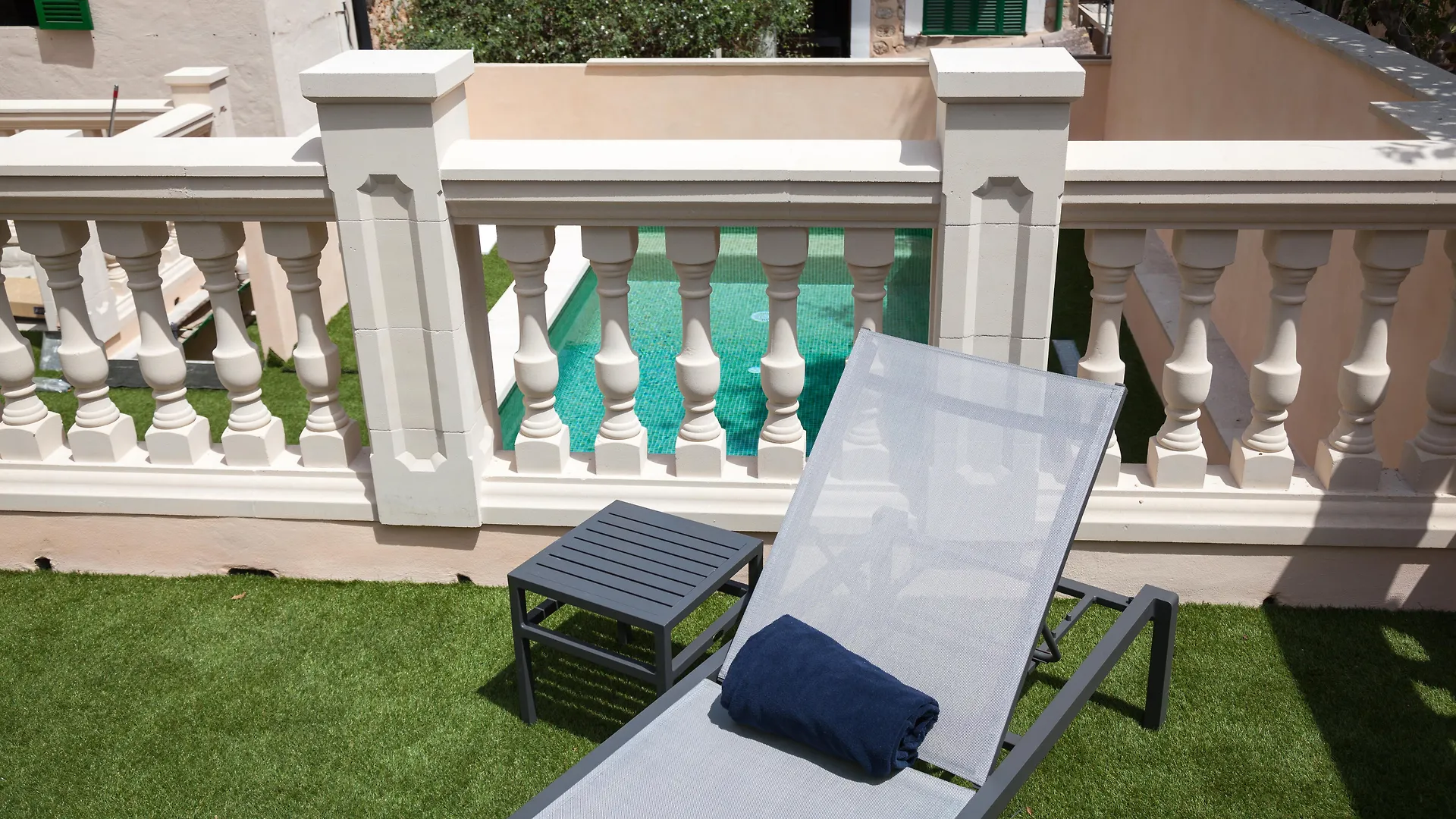סולר Hotel El Guia