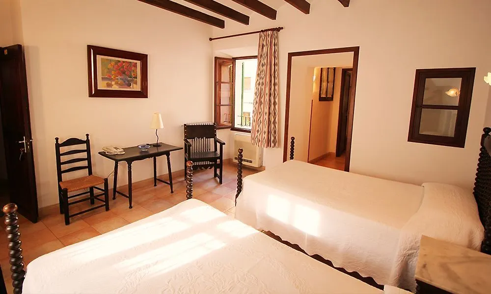 סולר Hotel El Guia