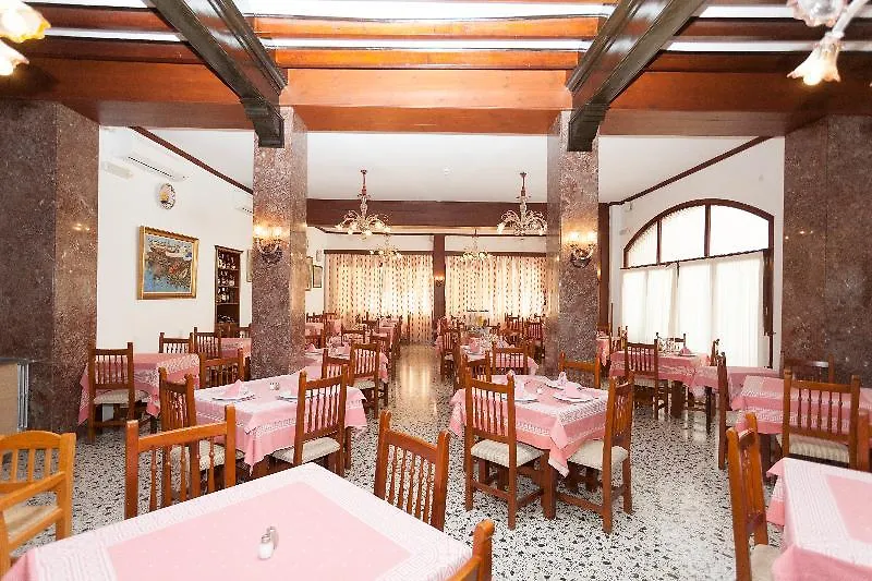 סולר Hotel El Guia